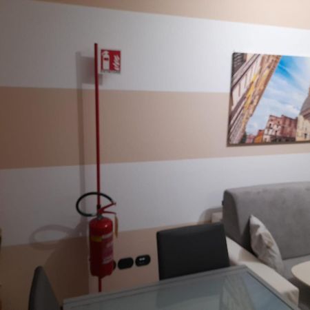 Relax Preserasca-Modern Apartment-Borgo Mercato-Moncalieri Esterno foto